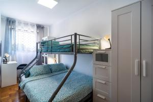 Apartment Harmony - pleasant and comfortable place with a balcony and a secured garage