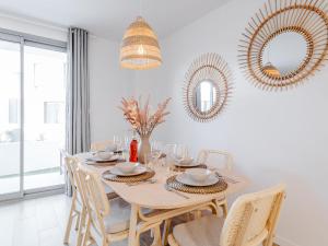 Apartment Marina Real III-8 by Interhome