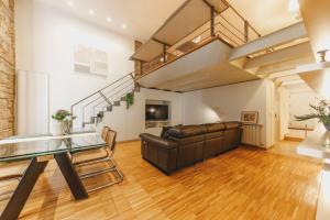 Bravissimo Cort Reial 15, Monthly Apartment