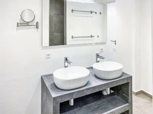 Apartment Brig 36 by Interhome