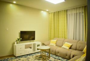 Elite 2BR Retreat Minutes to JKIA and SGR