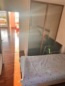 Le Phare - Duplex Vue Port et Canaux