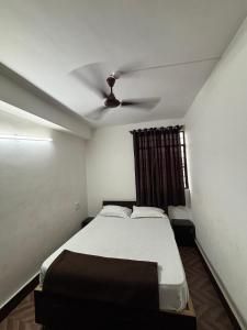 Sri Renuka Boarding & Lodging