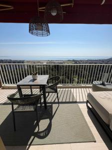 Vue mer panoramique Piscine & Tennis Parking