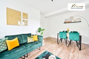 The Green Suite for Business & Pleasure, Free Wifi
