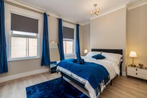 4BR Family Home with 2 Baths in Leyton London