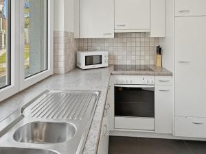 Cozy and sunny 2BR flat in the city centre - Sky10