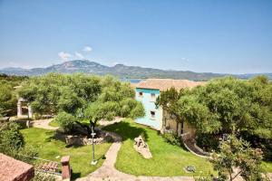 ISA-Residence with swimming-pool in Porto Rotondo at only 500 m from the beach
