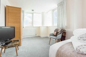 Steep Holm - On Poole Quay with Spacious Balcony