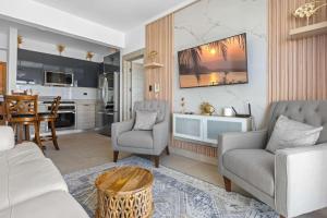NOK Modern 2BR with Rooftop Jacuzzi By Vistacana