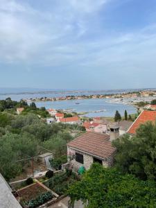 Apartment Maslina Sea View