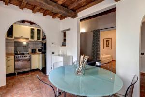 Stufa Apartment by Mamo Florence