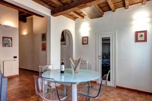 Stufa Apartment by Mamo Florence