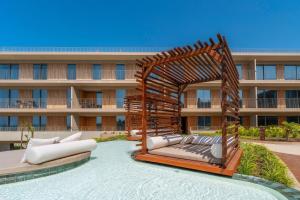 Horizon Smiles Beach Apartments