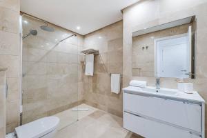 New and Modern Apartment in the heart of Puerto Banús