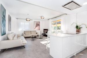 by Riva - 4 bedroom apartment in Dama de noche