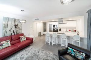 by RIVA - Modern, Contemporary 3Bed Apartment Dama de Noche Puerto Banus