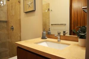 Departamento completo en Veranda Residences by Rentax