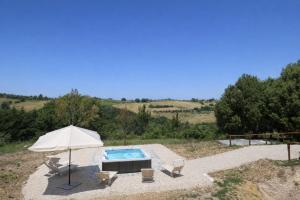 Scappo in Umbria, Casale Lenuccia