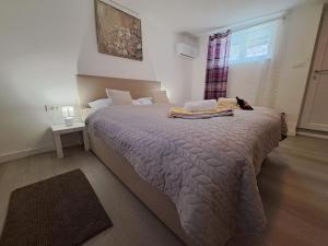 Apartments Orlić - Self check-in with code, WI-FI, Netflix, smart TV, garden, terrace