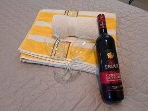 Apartments Orlić - Self check-in with code, WI-FI, Netflix, smart TV, garden, terrace