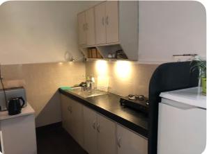 Cosy studio at Delphi bungalow