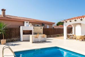 Villa Nuralux - Vistas Espectaculares, Piscina Privada y BBQ