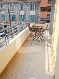 Mirazur on the Beach, BnB Rickeys