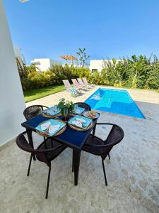 3 bd Villa Solis in Oceanfront Community Santa Fe