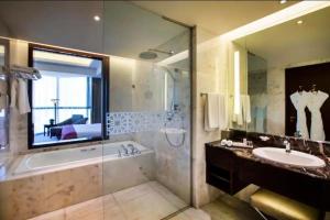 Modern Corniche Apartment