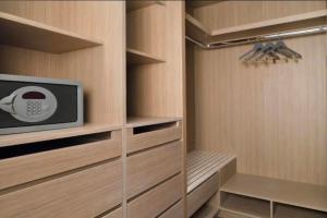 Modern Corniche Apartment