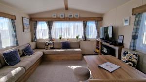 The Burrows Family Retreat, West Sands Holiday