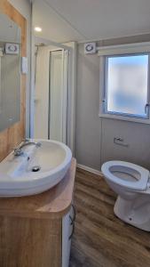 Thelma, Green Lawns, Selsey