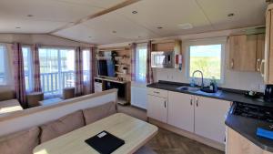 Merlins Retreat, West Sands