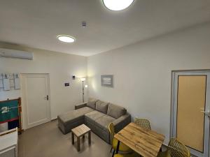 Azur Stay Burgas - self check-in and 2 bikes