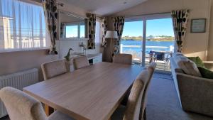 Lodge on the Lagoon, Haven Church Farm