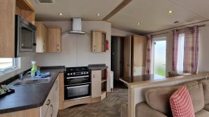 Emily Caravan, Relax and Unwind at Seal Bay Resort