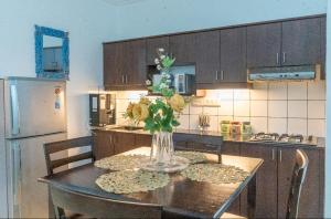 CasaAlana Luxury2Bhk with Common Pool