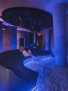 Wave SeaView Apartments by Solarento