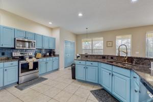 Beautiful home with private pool and space for the whole family