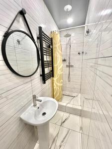 Троїцька площа 3 Квартира Самий Центр Окремий Вхід