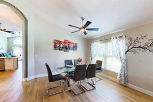 Private pool home with spa, screened patio, central AC, & washerdryer