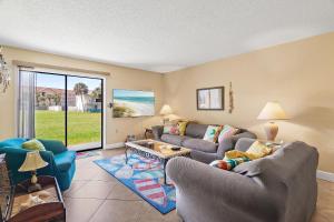 Summerhouse Townhomes #2- Changes in Attitude