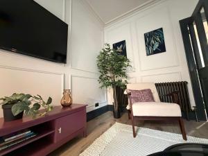 Traditional 1 Bed, City Centre, Edinburgh