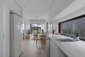 2BR Guest House Pet-Friendly and Peaceful