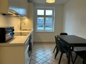 Spacious Apartment for 4