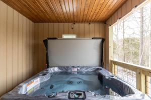 Moondrift Retreat at Linville Land Harbor