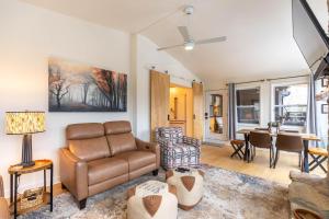 Moondrift Retreat at Linville Land Harbor