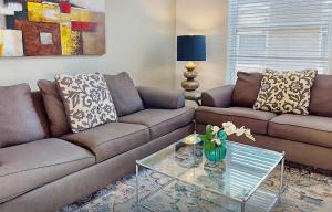 Family-Friendly Resort Home w Private Pool Spa, Game Room, WiFi & AC - Dogs OK