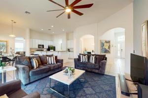 Family-Friendly Resort Home w Private Pool Spa, Game Room, WiFi & AC - Dogs OK